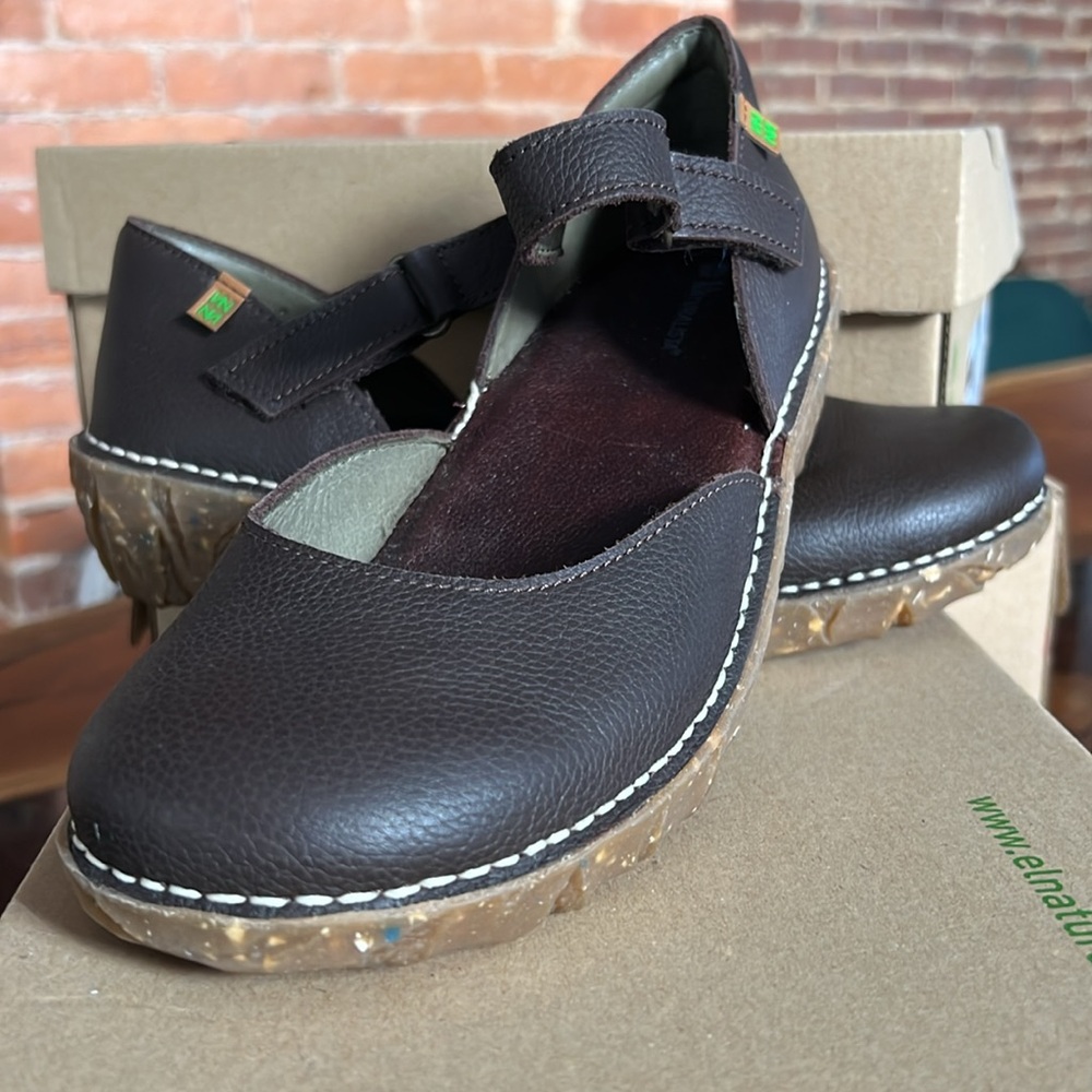 EL NATURALISTA Ladies Sandals - Picture 8 of 13